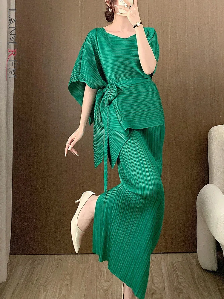 LANMREM Two Piece Set Women's Long Pleated Suspender Dress With Shawl Belt Top Female High End Fashion Sets 2024 New 2DA2330