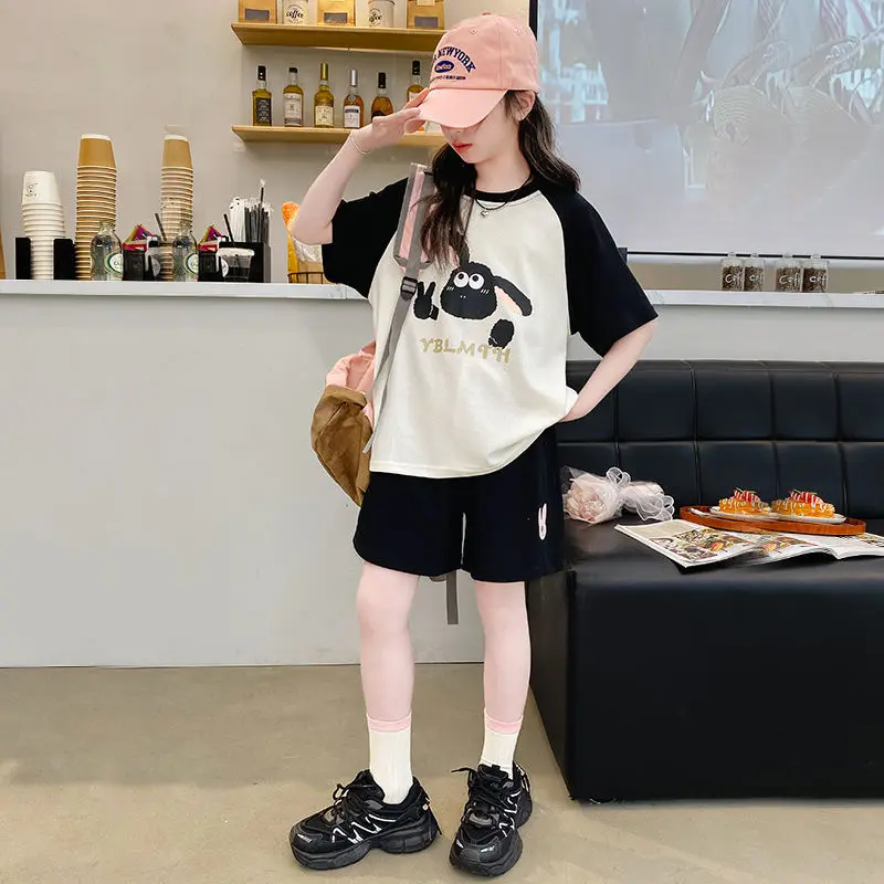 

New Girls Summer Leisure Korean Style Cartoon Cow Contrast Color Short Sleeved T-shirts+Pants Teenage Clothes Sports Suits