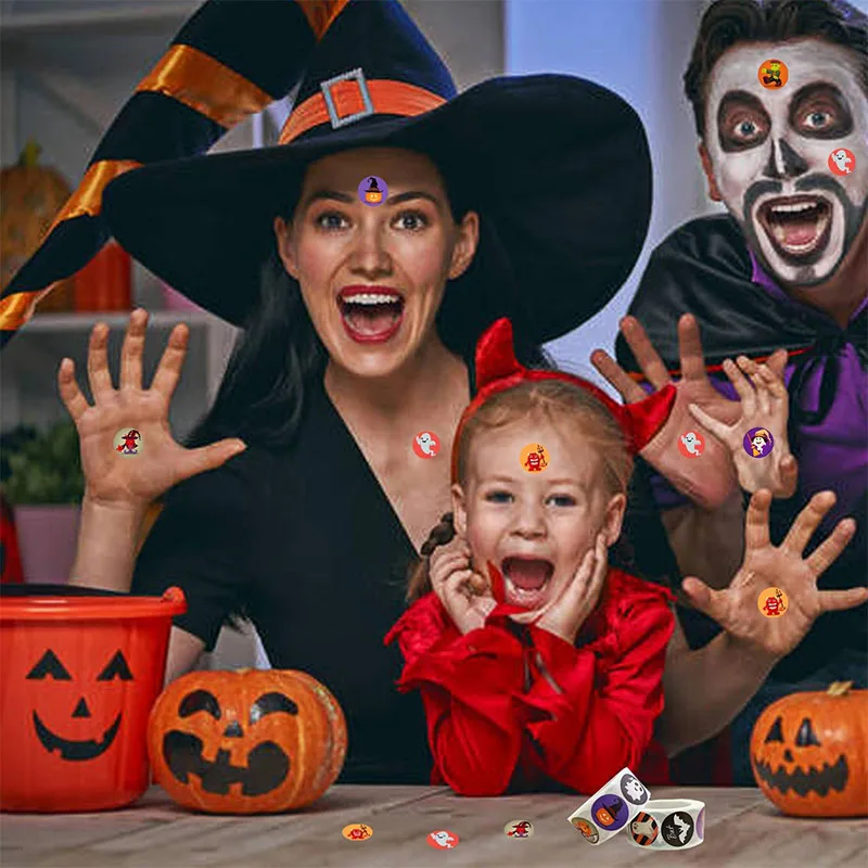 Round Self-adhesive Sticker Paper Halloween Roll Gift Candy Bag Wrapping Label Sticker Pumpkin Party Decoration Sealing