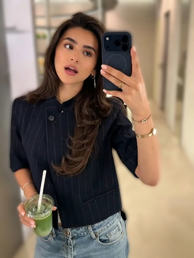 Minimal Solid Color Stripe Cropped Suit Top Stand Neck Elbow Sleeve Split Hem Blazer Women Casual Daily Office Outerwear New