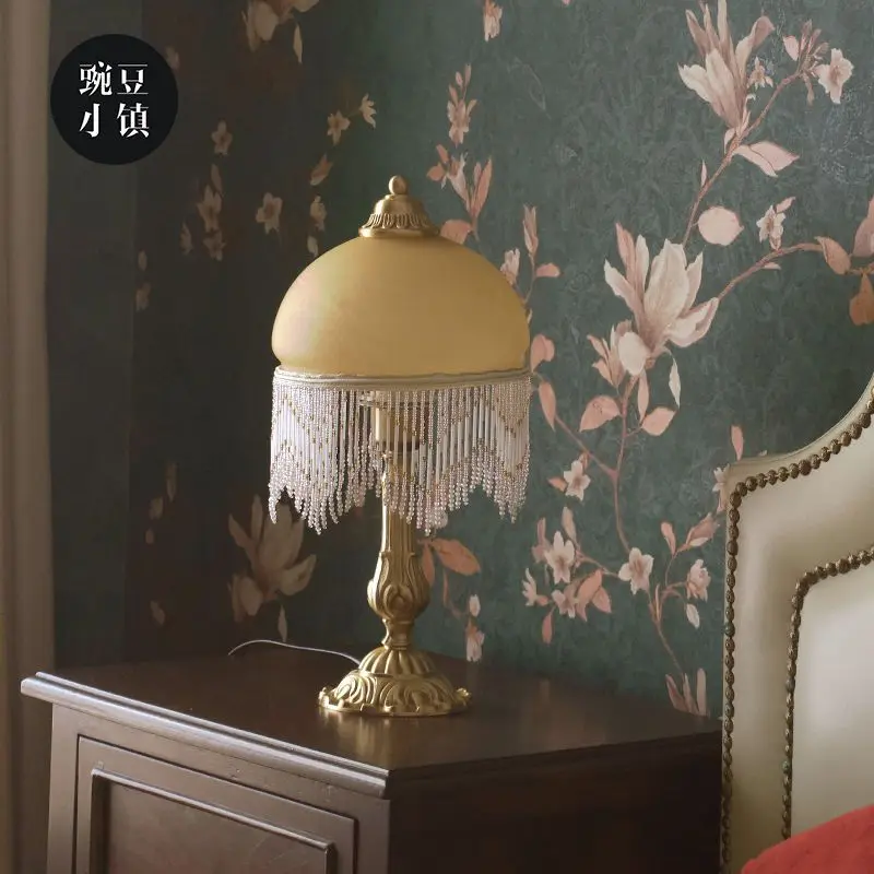 

Middle French American retro desk lamp living room bedroom decoration bedside lamp