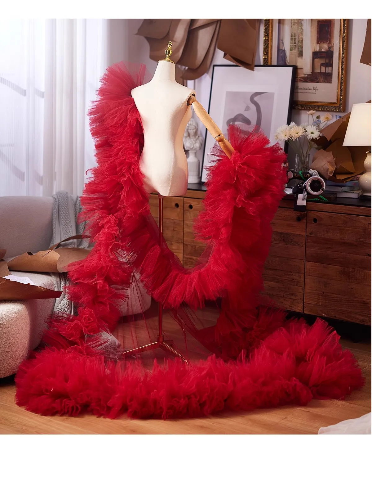 Roter Mesh-Schal Design Sense Tüll Cape New Host Abendkleid-Accessoires Luxuriöses Schleppzubehör für Fotos