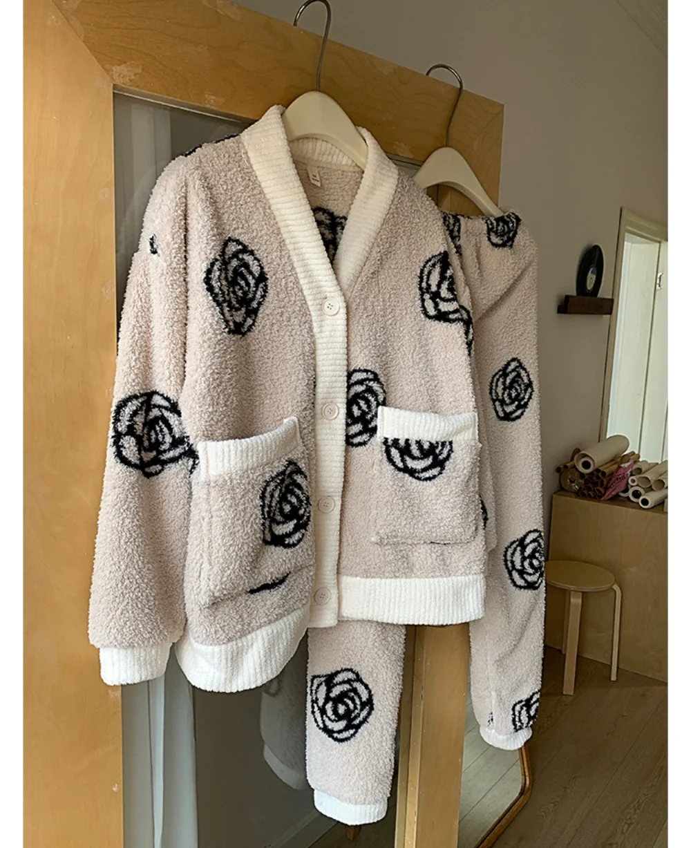 

Flannel Thicken Warm Winter Woman Pajamas Nighty Set Pyjamas Long Sleeve Home Clothes For Ladies Sleepwear Cute Clothes