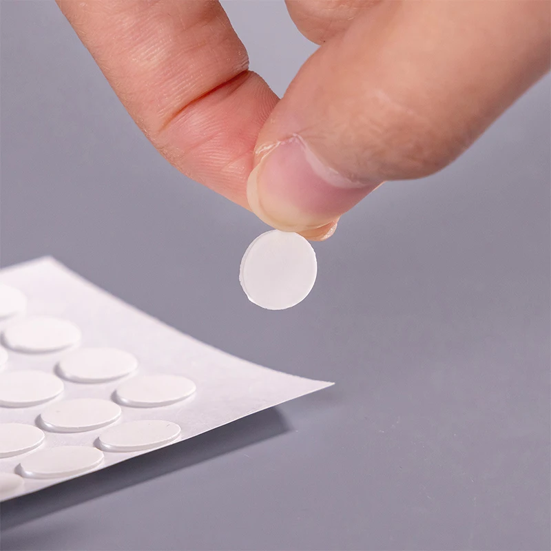 500pcs Clear Round Double Sided Adhesive Dots for DIY Crafts, Strong Sticky Removable Glue Dots for Photos Phone Decor Home