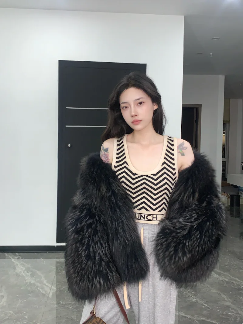 Winter Women Real Fur Coat Natural Raccoon Fur Jacket Short 50cm V-neck Long Sleeve Full Pelt Whoe Skin Streetwear Thick Warm