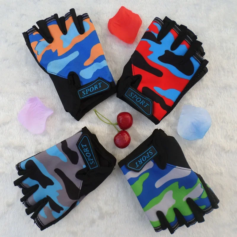 

1 Pair Children Sports Gloves Half Finger Kids Riding Cycling Running Gloves Boys Girls Outdoor Sports Gloves for Christmas Gift