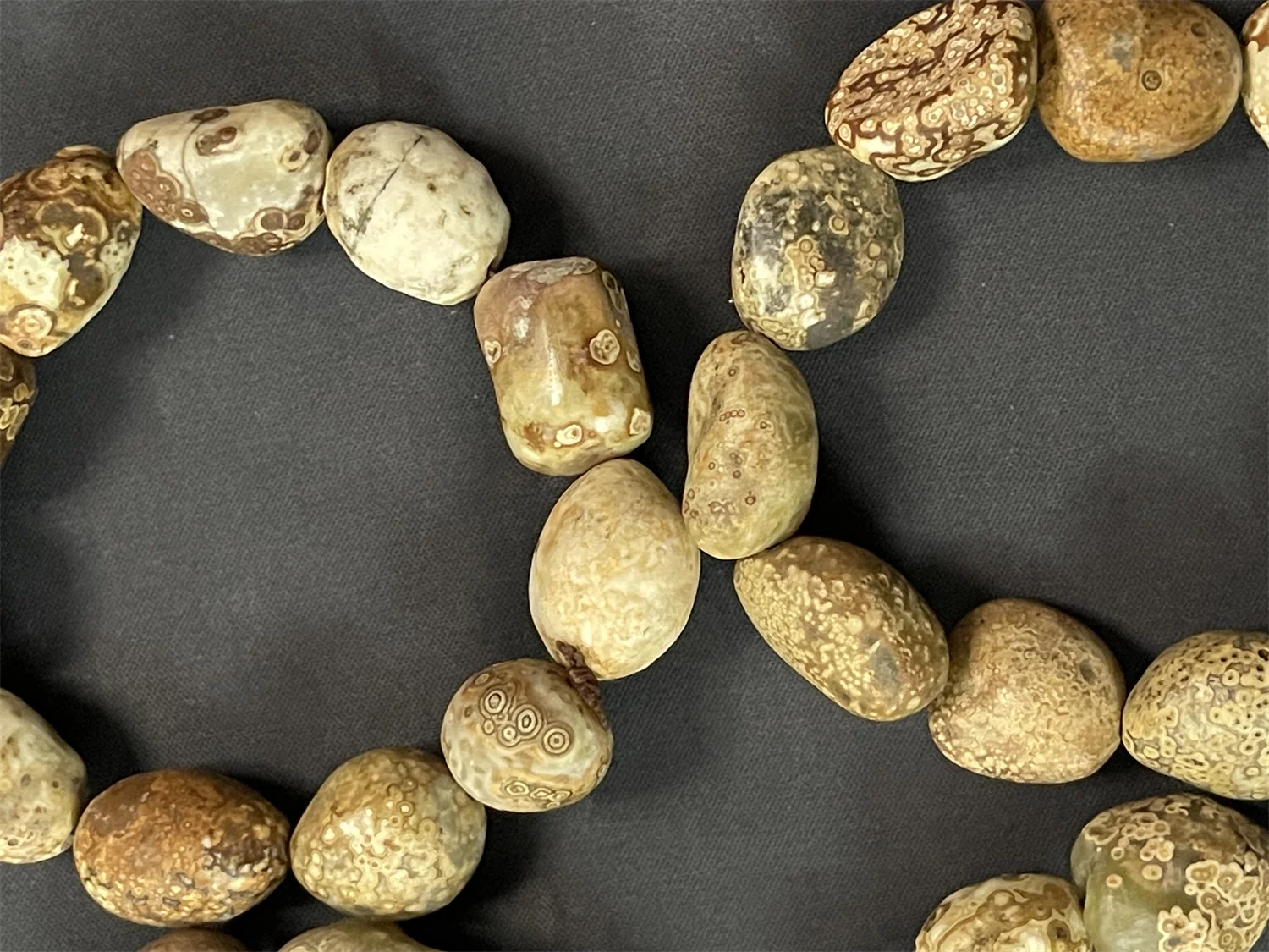 1pcs/lot Natural Gobi Agate Rough Stone Beads Bracelet Eye pattern Strong energy Strange stones Lucky Health Stone Unisex gift