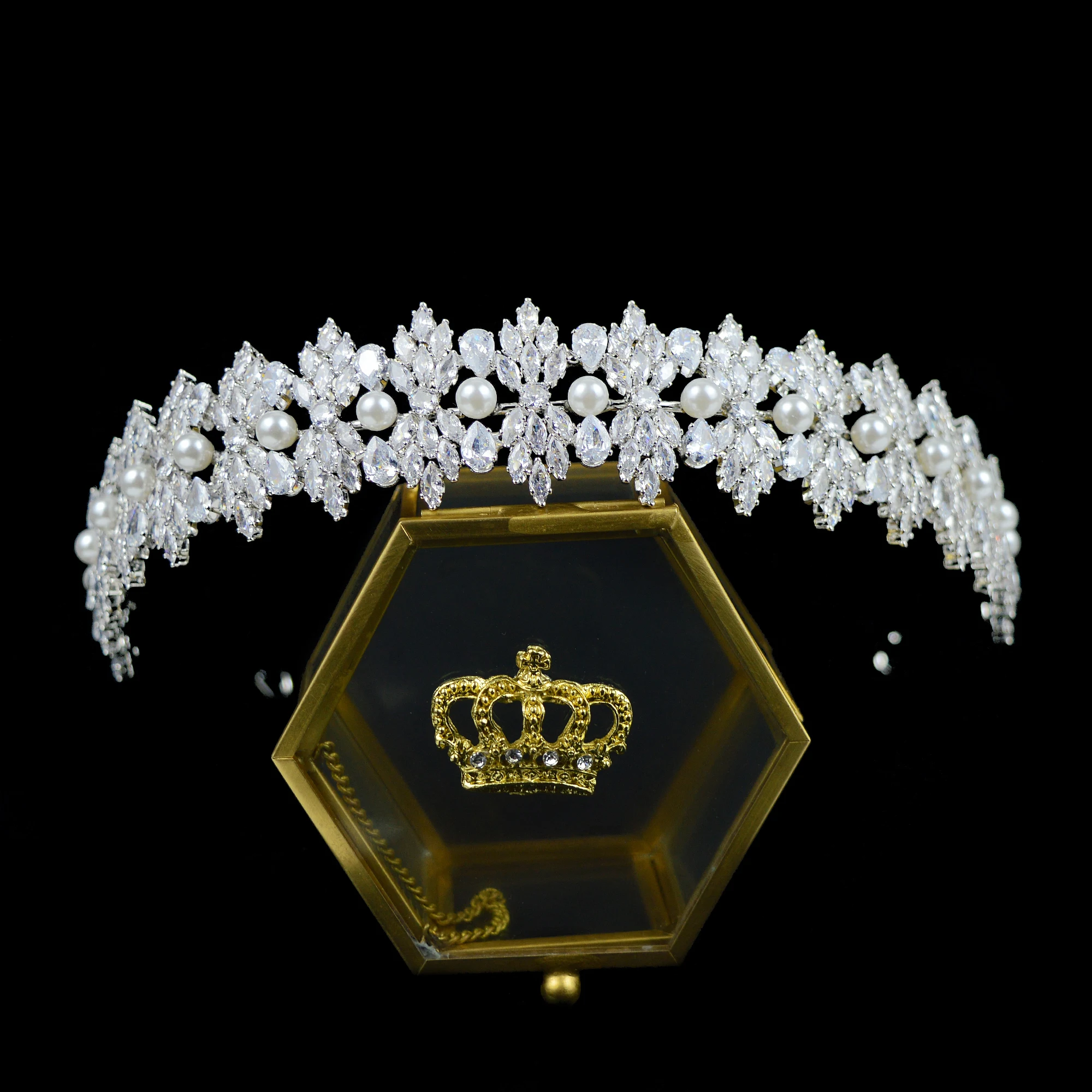 Bridal Headbands CZ Zirconia Pearl Bride Tiaras Crowns For Women Prom Birthday Party Hairband Wedding Hair Jewelry Headdress