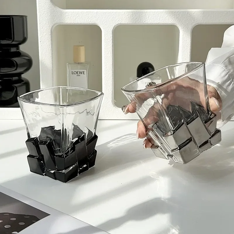 

Hand Painted Style Ice Cube Whiskey Glass Luxury Heavy Base Tumbler For Scotch Bourbon CocktailModern Home Bar Decor Accessories
