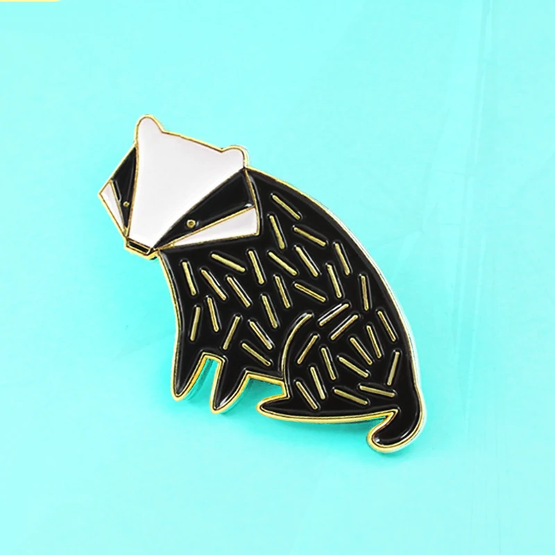 animals Black Badger Lapel Brooch Jeans Bag Jewelry Gift for kids Like animals Cute Animal Badger Hedgehog Porcu Pinse Pines