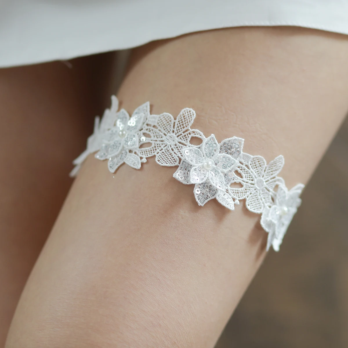 LR029 Elegant Wedding Bridal Garter Shiny Sequined Pearls Lace Handmade Brides Bridesmaid Leg Ring Ladies Small Gifts