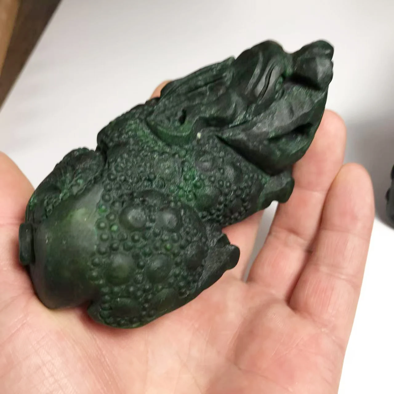 Natural Green Hotan Jade Piyao Statue Jade Pixiu Crafts Handheld statue