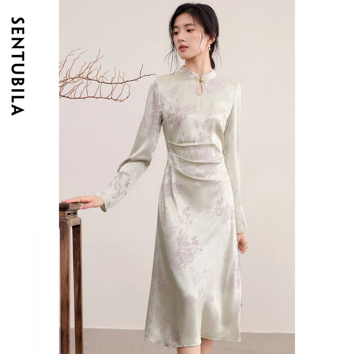 

SENTUBLA Chinese Style Women's Dress 2025 Autumn Jacquard Stand Collar Butterfly Knot Buttons Petal Sleeves Long Dress Q53LI3115
