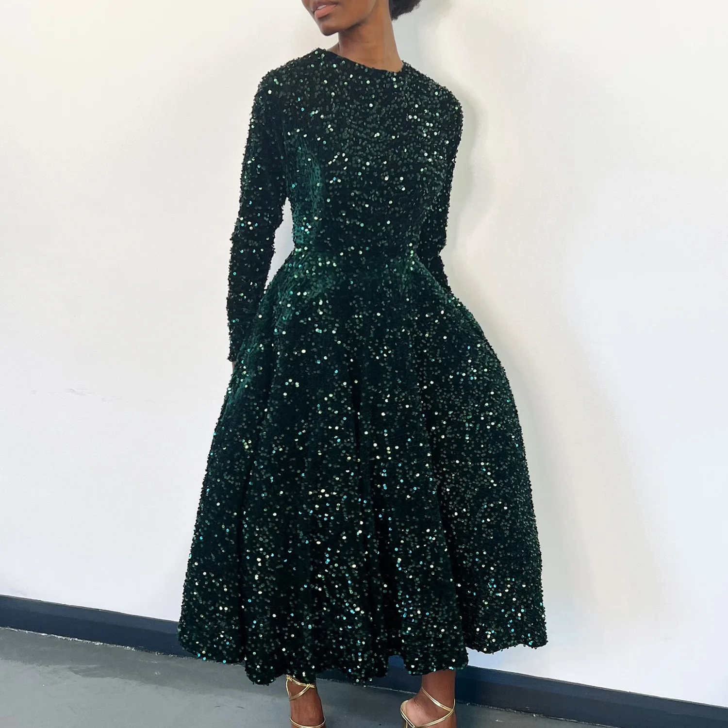 فستان سهرة نسائي لامع مزين بالترتر أنيق بلون سادة عالي الخصر فساتين حفلات الولائم على الطراز الاجتماعي للحفلات الراقصة