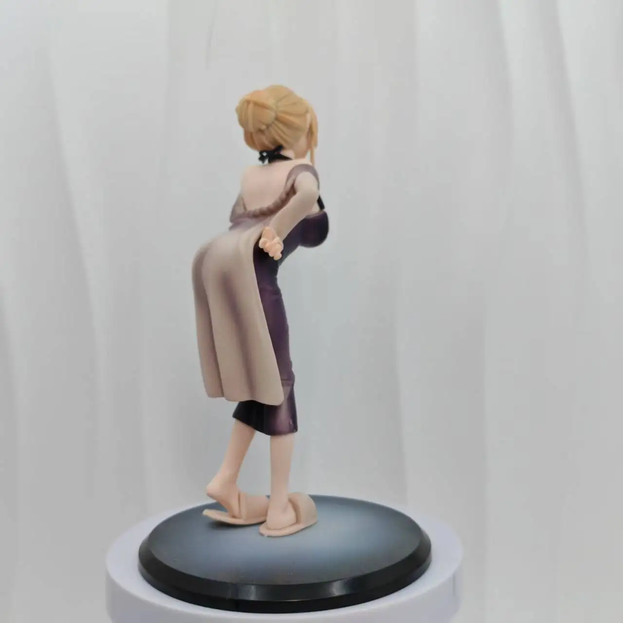 Figurine d'anime Flgmon Erin robe debout robe figurine d'action charmante fille Animation Anime décoration modèle cadeau