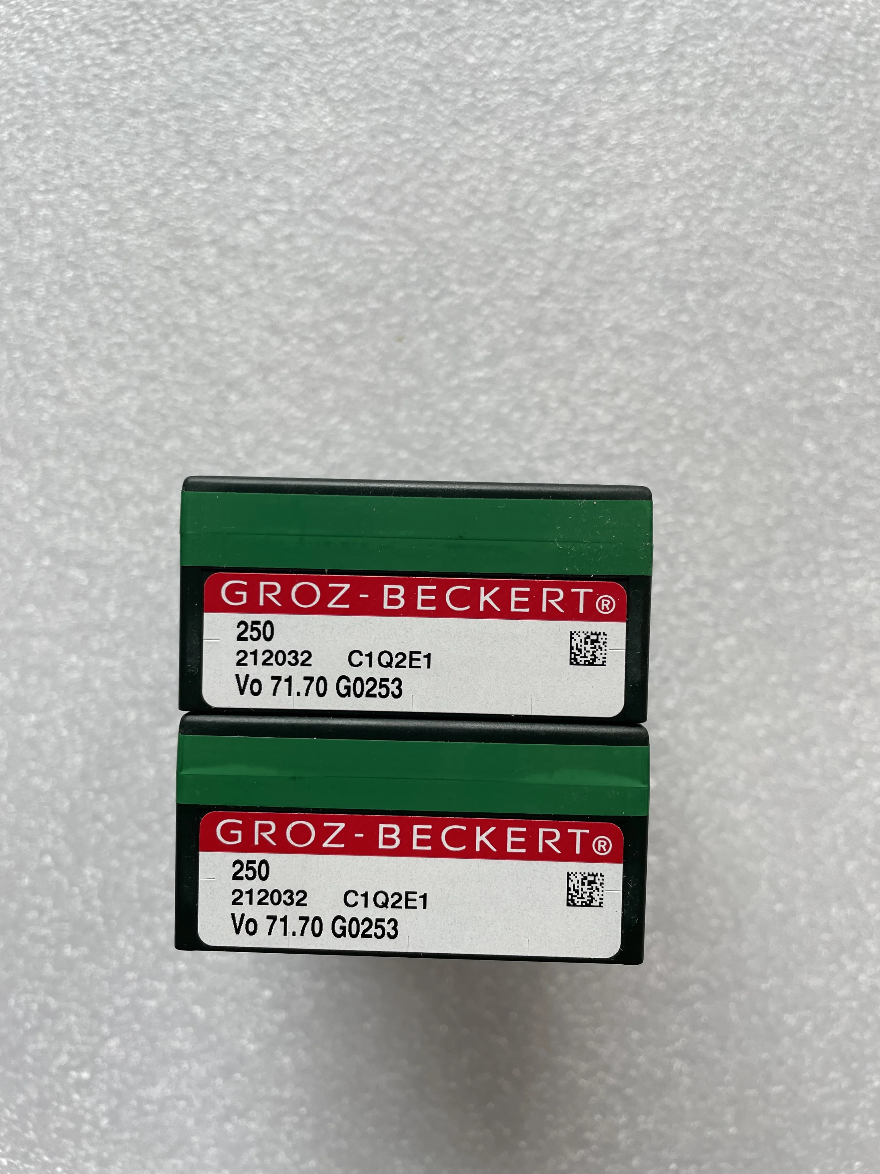 Машинка для изготовления носков Lonati GL544S GL615F, иглы GROZ vo.71. 70 G0252 vo.71. 70 G0253