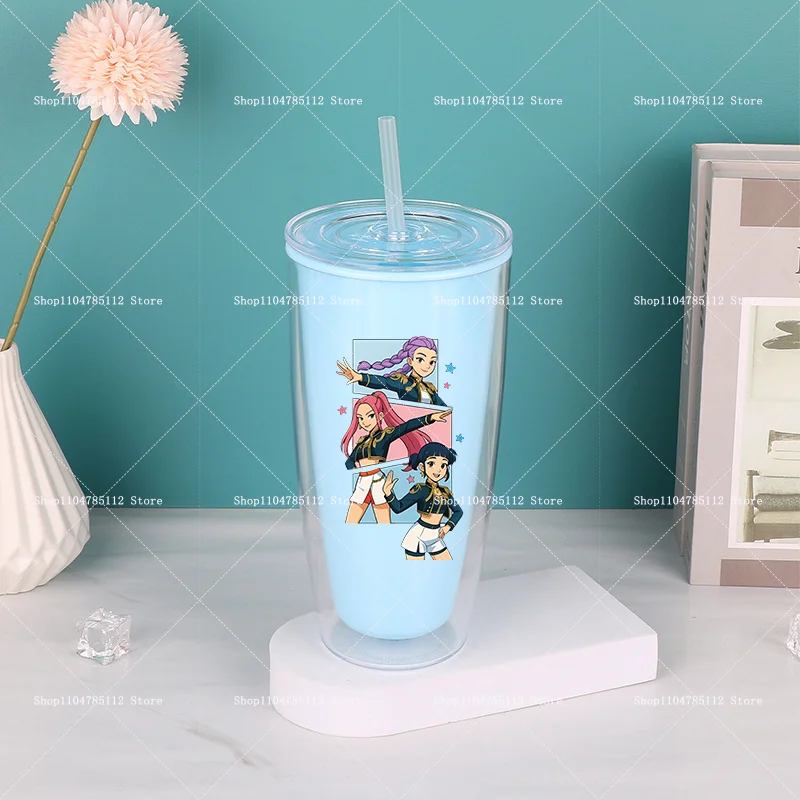 KPop Demon Hunters Tazza d'acqua Anime Trend Bollitore portatile a doppio strato con cannuccia Regalo per brocca in plastica a doppio strato per esterni di grande capacità