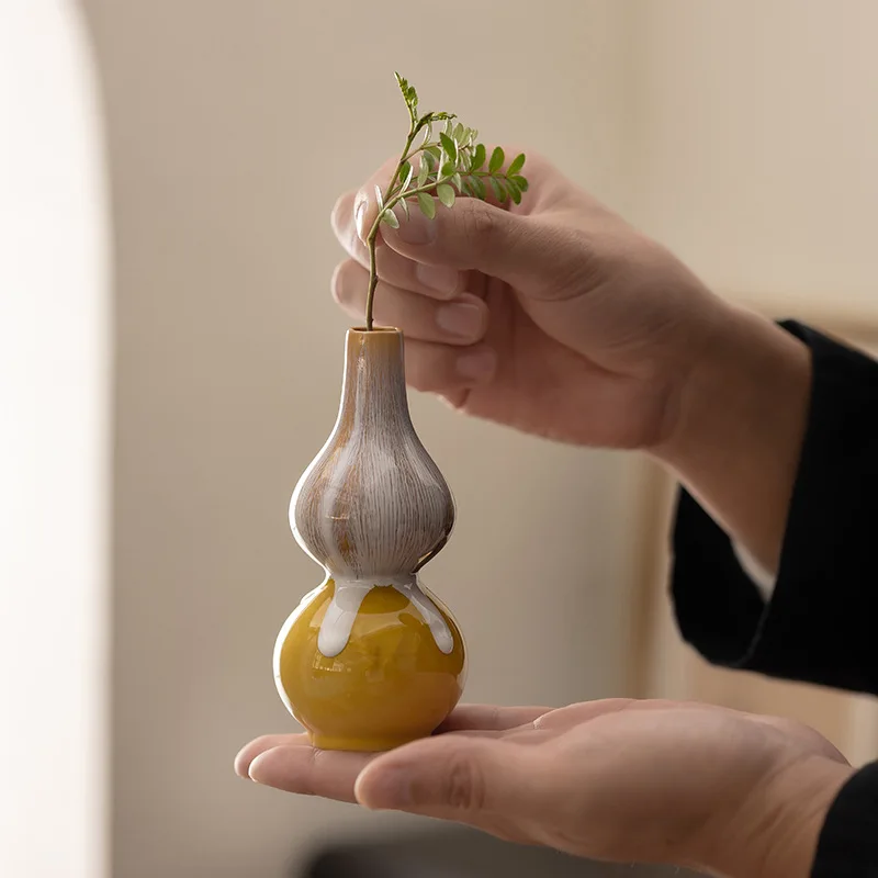 

Handmade Flower Arrangement Decoration for 1Pcs Ceramic Glazed Retro Vases, Living Room and Lobby Vases, and Home Decor Products
