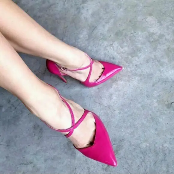 

Ярко-розовый, красный, блестящая лакированная кожа, туфли-лодочки на высоком каблуке с острым носком и перекрестным ремешком, женские сексуальные туфли-лодочки на тонком каблуке