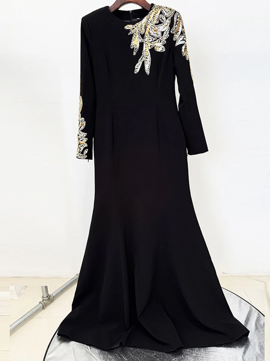 TWOTWINSTYLE التخسيس تقسم الترتر مزاجه فساتين للنساء الجولة الرقبة طويلة الأكمام المرقعة حبة فستان الملابس النسائية