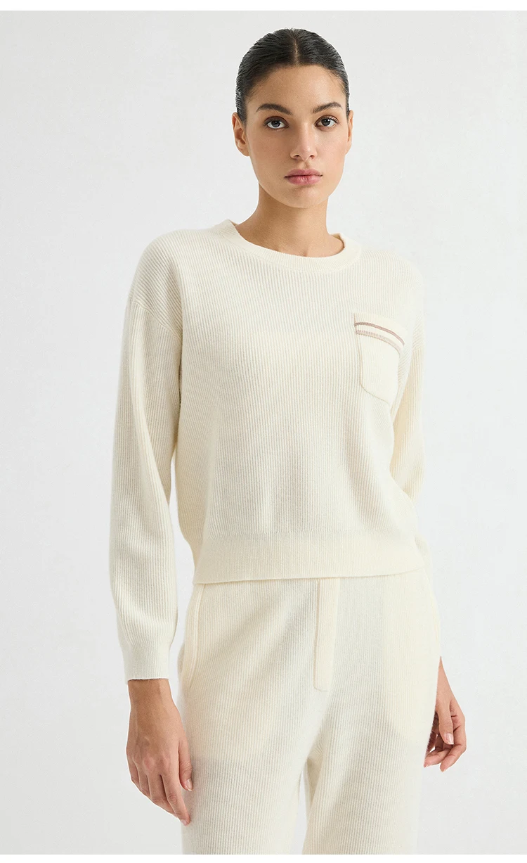 BD3621775 Damen Pullover aus 100% Wolle mit englischem Rippstrick, Rundhalsausschnitt, langen Ärmeln, kontrastierender Brusttasche mit Kettendesign, zweifarbig, für den frühen Herbst. – Detail 5