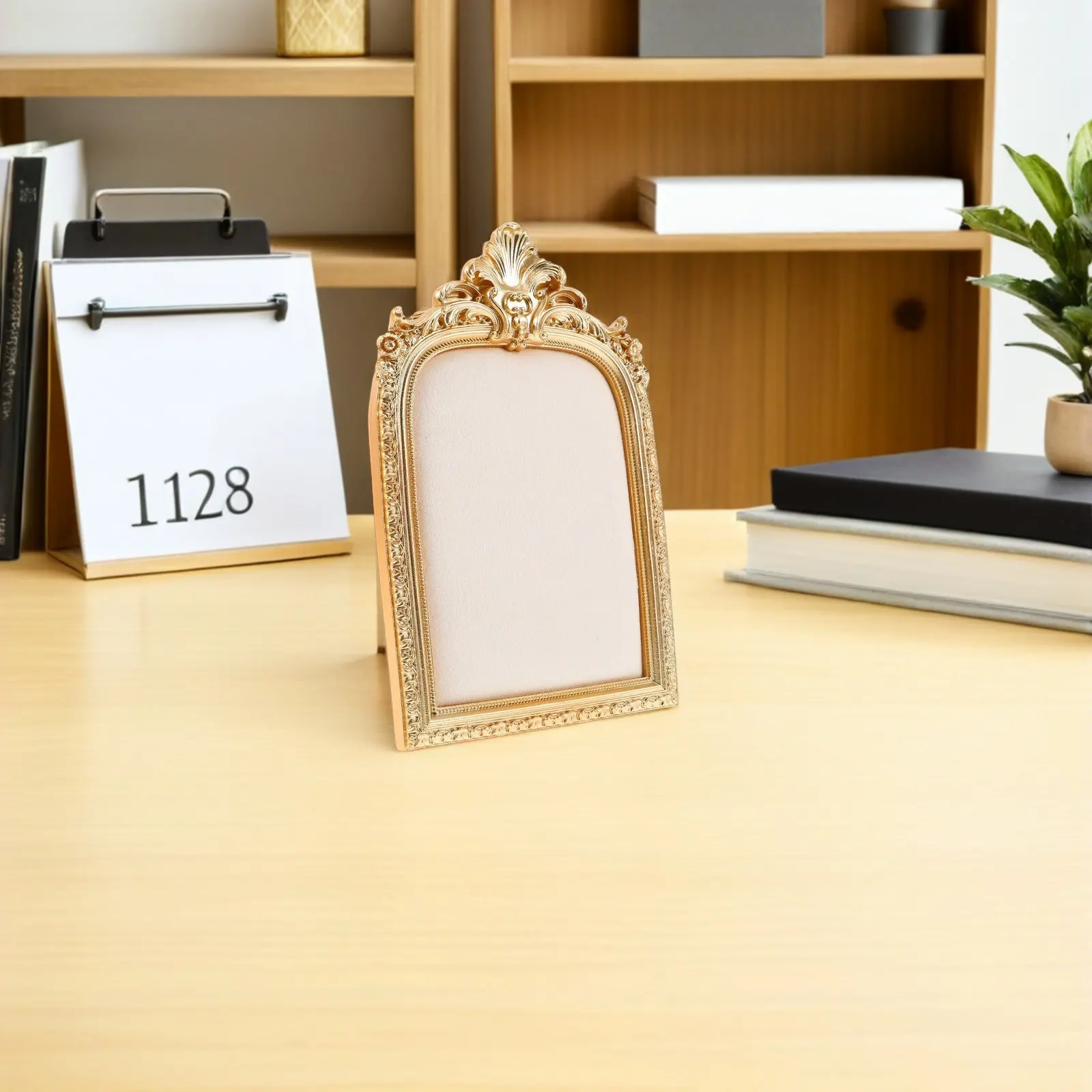 

Винтажная подставка для украшений: органайзер для ожерелий, держатель для колец, лоток для серег, реквизит для фотосъемки, подложка для рамок, 7.58x4.72x0.67 дюйма