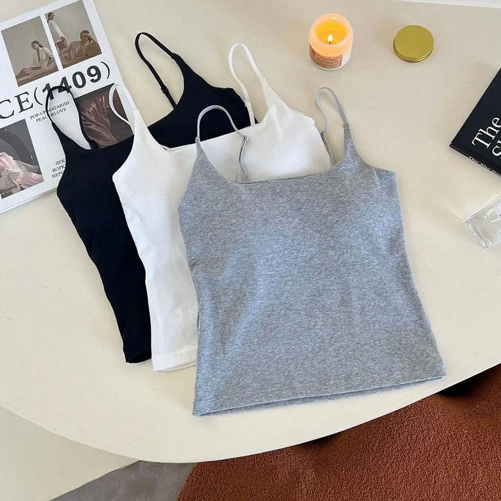 الأساسية الصلبة كاميس عادية أكمام السباغيتي حزام المحاصيل الأعلى ساحة الرقبة تانك القمم مع المدمج في الصدرية y2k الصيف النساء الملابس