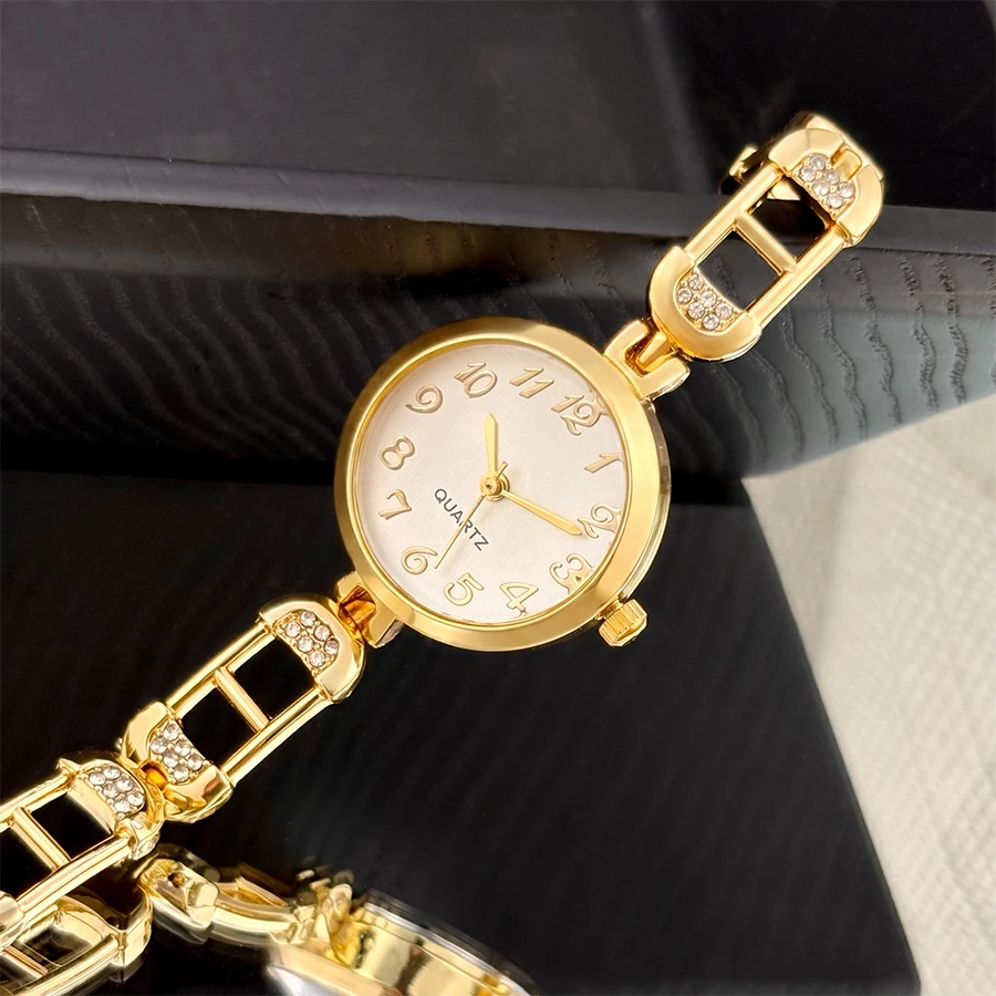 Vintage Watch for Woman - Round Dial Pin-Shaped Link Gold Wrist Watch