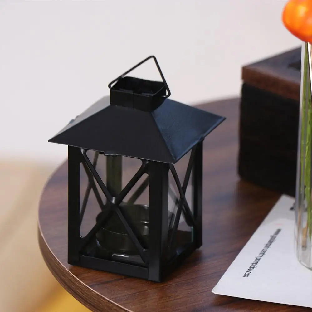 Simple Black European Candle Holder Exquisite Stable Iron Wind Lamp Handmade Outdoor Candle Lantern Wedding Party