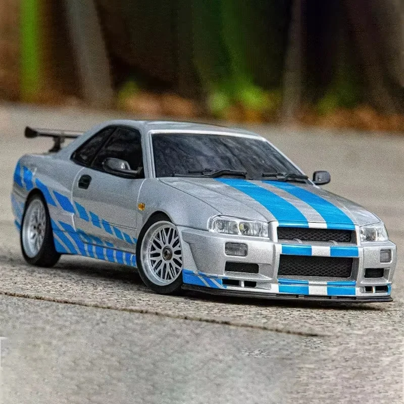 

LDRC 1/18 LD1899 Сплав RC Drift Автомобиль с дистанционным управлением Полная пропорция Привод заднего колеса Привод заднего колеса GTR АВТОМОБИЛЬ Откидной свет Модель к