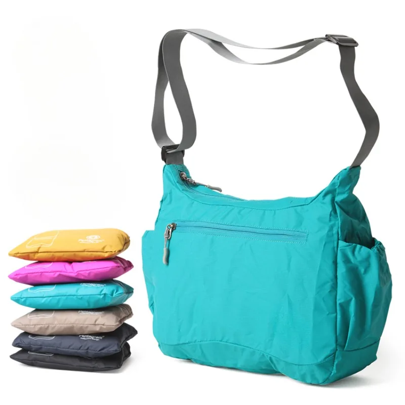 Outdoor leisure sports bag, light and anti-splashing collapsible shoulder bag.