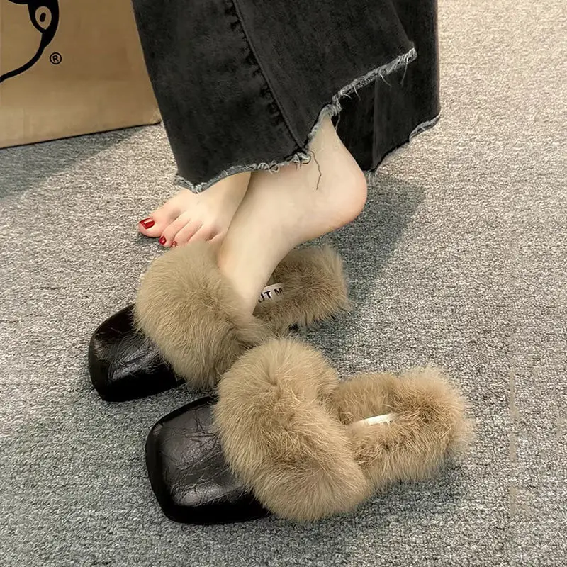 

Women's Flat Slippers 2025 Autumn Winter Fashion Outdoor Warm Non Slip Plush Mules Lightweight Comfortable Casual Half Slippers