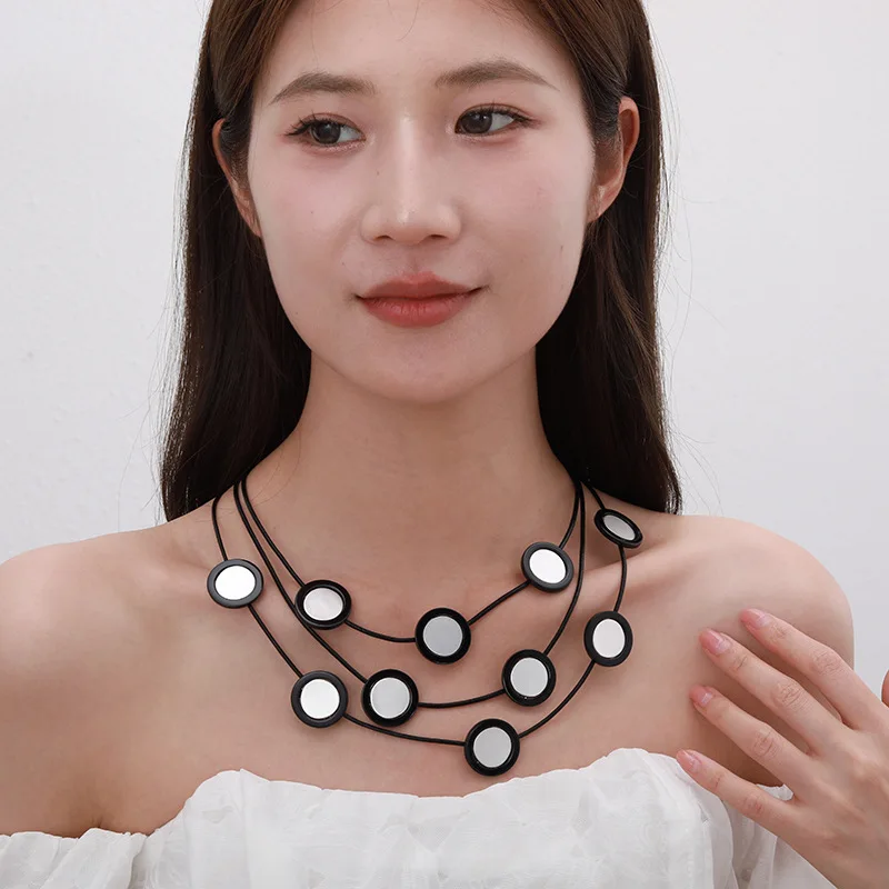 

Kaseakia Metal Circular Geometric Alloy Pendant Necklace for Women