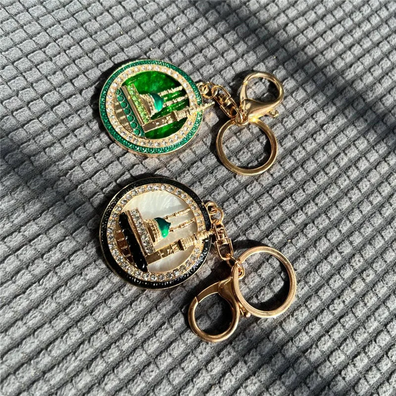 Exquisite and popular car pendant Arab keychain Muslim Mecca heavenly house keychain DIY gold-plated rhinestone keychain