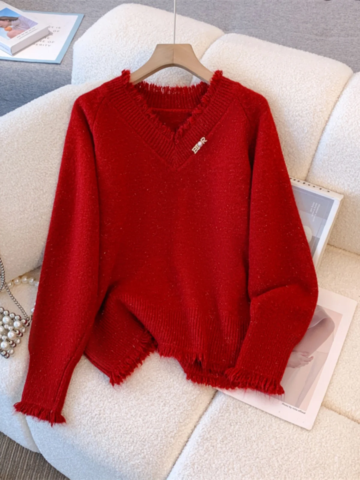 

Red Shiny Thread Knitted Sweater Women's Winter New Style Tassel Design Overhead Top Fashionable Korean Loose Fit Wool Blend