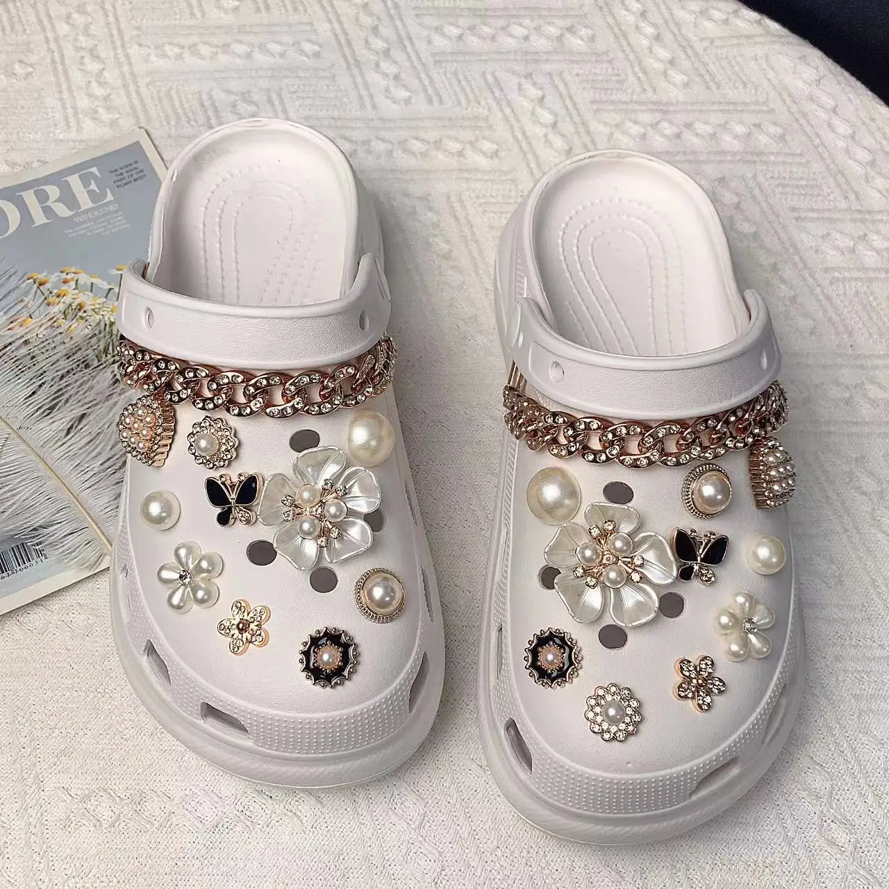 European and American Hot-Selling Shoe Accessories, 20/22Pcs Five-Leaf Flower and Peach Heart Small Accessories, and Other Shoe Decoration Accessories, Jewelry as Gifts to Give Away