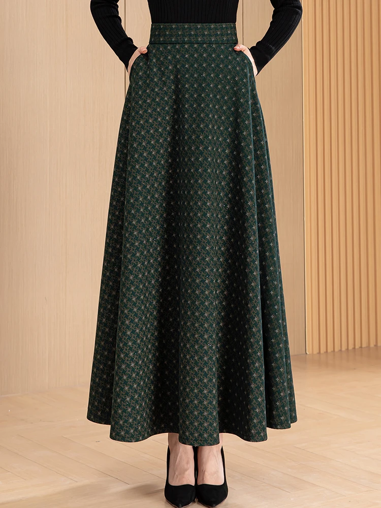 2024 Autumn Retro vintage Fashion Green Small Grid Pattern A-line Slim female Skirt Elegant Plus Size women's Long Skirt