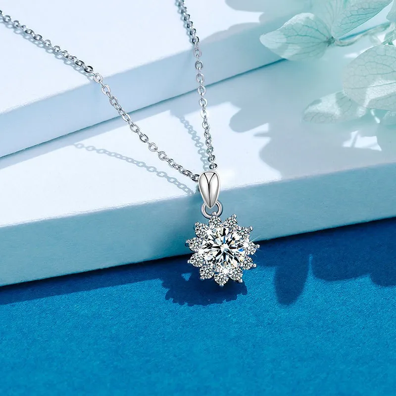 

LORIELE Moissanite Necklace For Women 1CT D Color VVS1 Excellent Cut Round Diamond Sunflower Pendant Necklace 925 Silver Jewelry