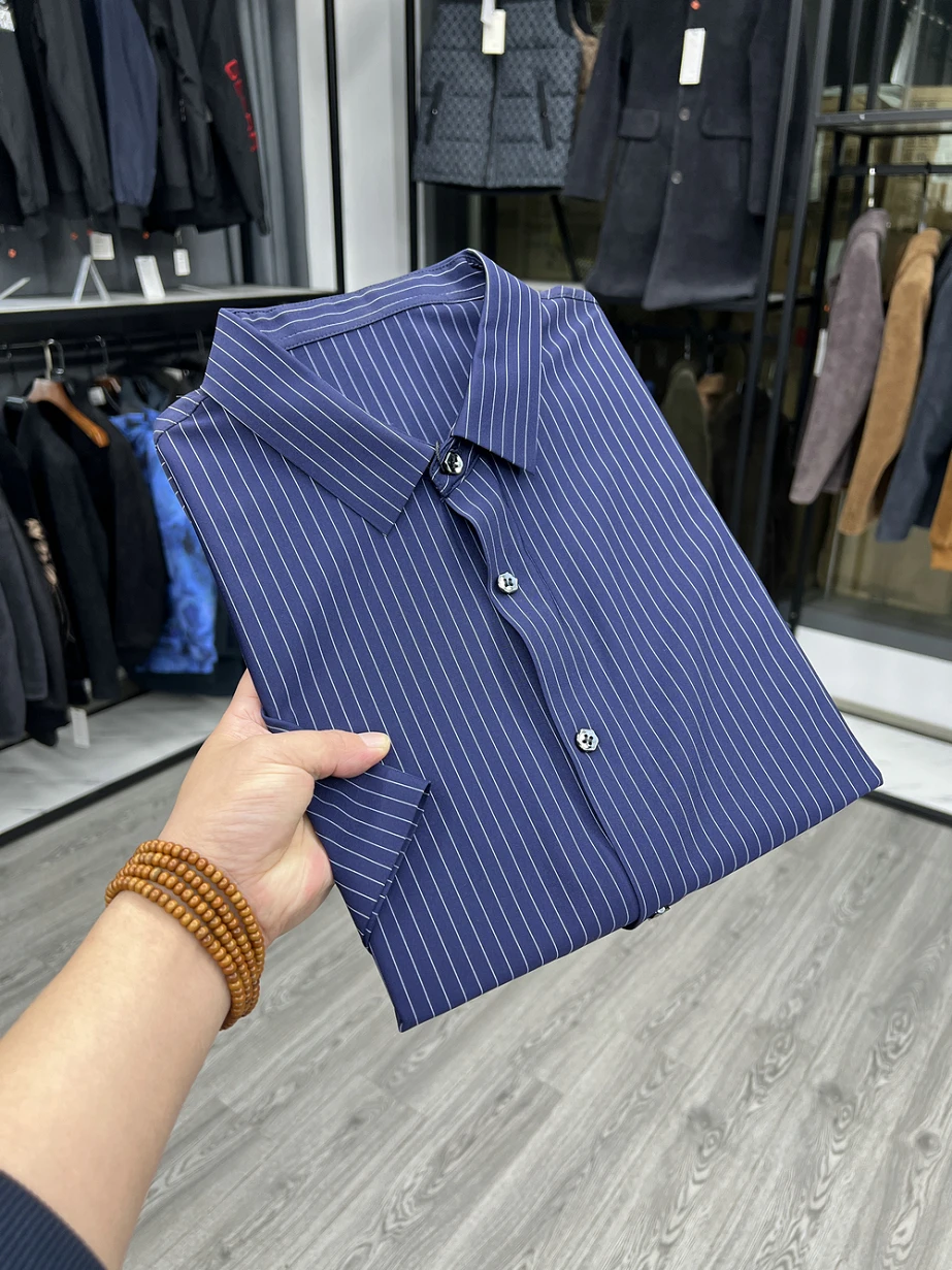 

Business Casual Men's Short Sleeve Shirt Elastic Cool Feeling Seamless Fabric Straight Cut Summer Thin Shirt Deer Home