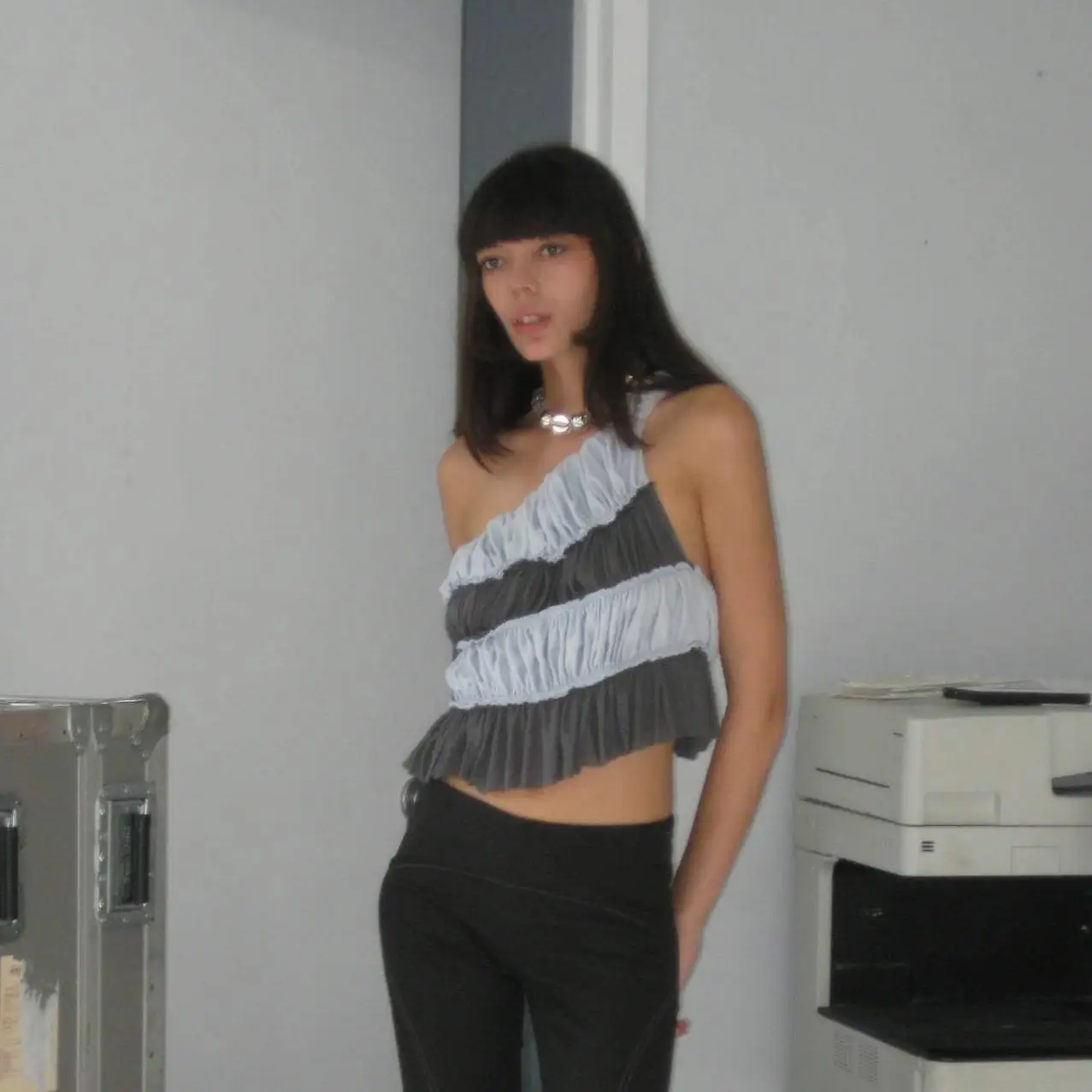 

Новинка 2025, женский сексуальный цветной полосатый жилет без рукавов с ремешком, модная независимая станция, трансграничный длинный свек, осень