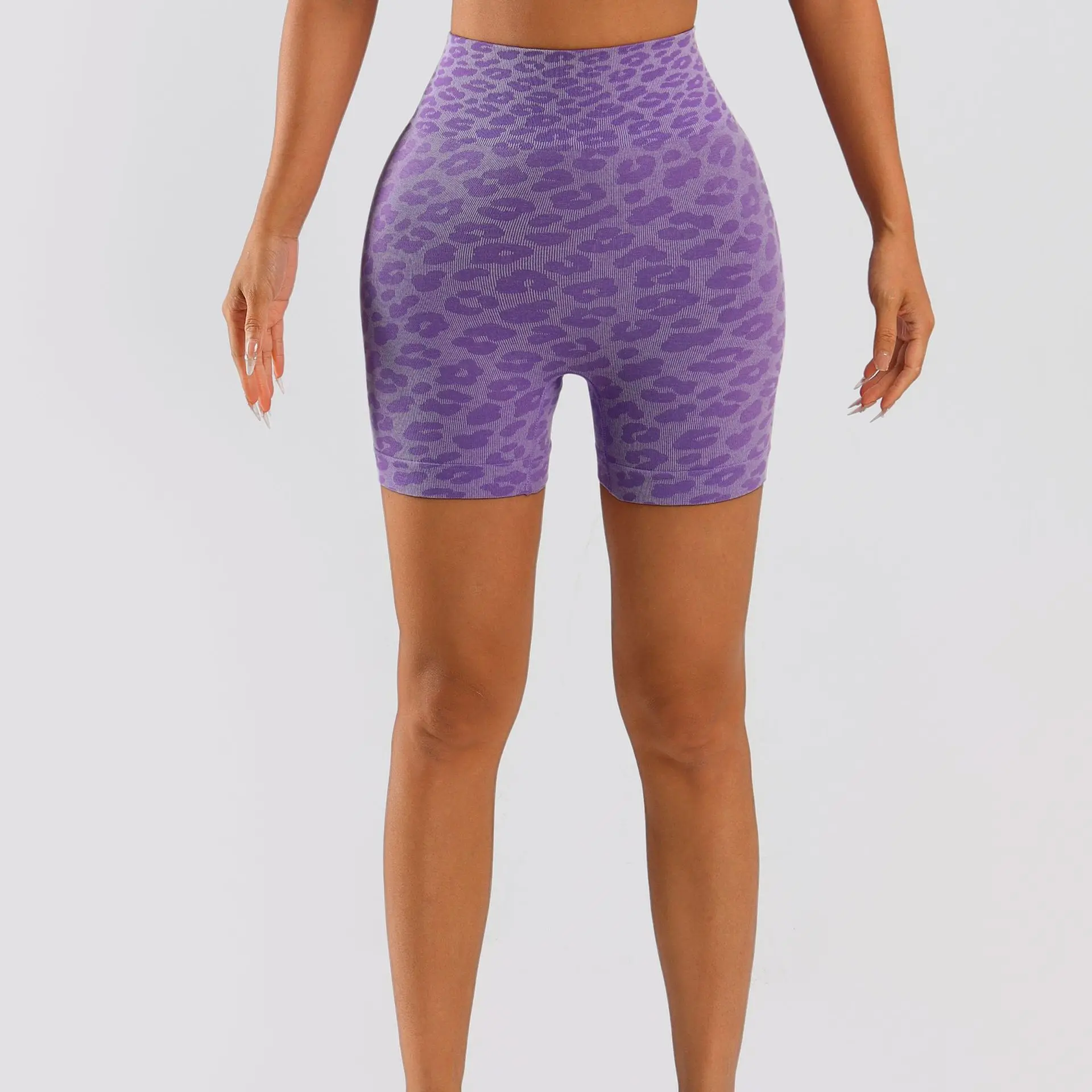 Leopard Print Yoga Shorts Seamless High Waisted Hip Lifting Slim Fit Tight Three Part Fitness Training for Women