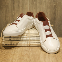 Popular Men Casual Sports Shoes Luxurious Men Comfortable Fashionable Small Leather Shoes Men Business Brand Lefu Shoes