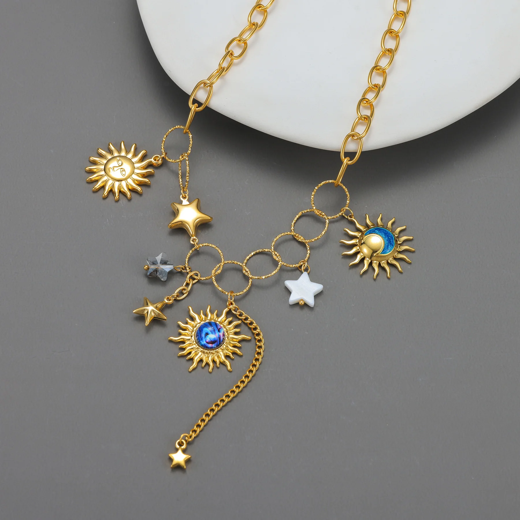 خمر مطلية بالذهب الشمس القمر ستار على شكل قلادة الفولاذ المقاوم للصدأ سحر قلادة للنساء بيان مجوهرات هدايا عيد الميلاد
