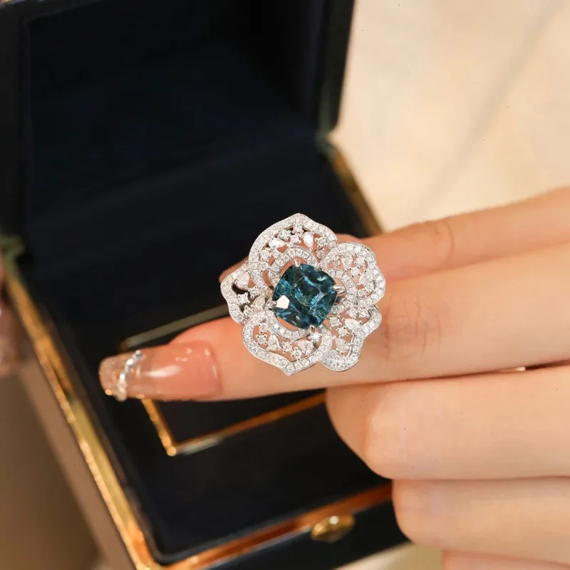 925 sterling silver cool and high-end petal ring with female opening, niche design, temperament, ring, holiday party gift