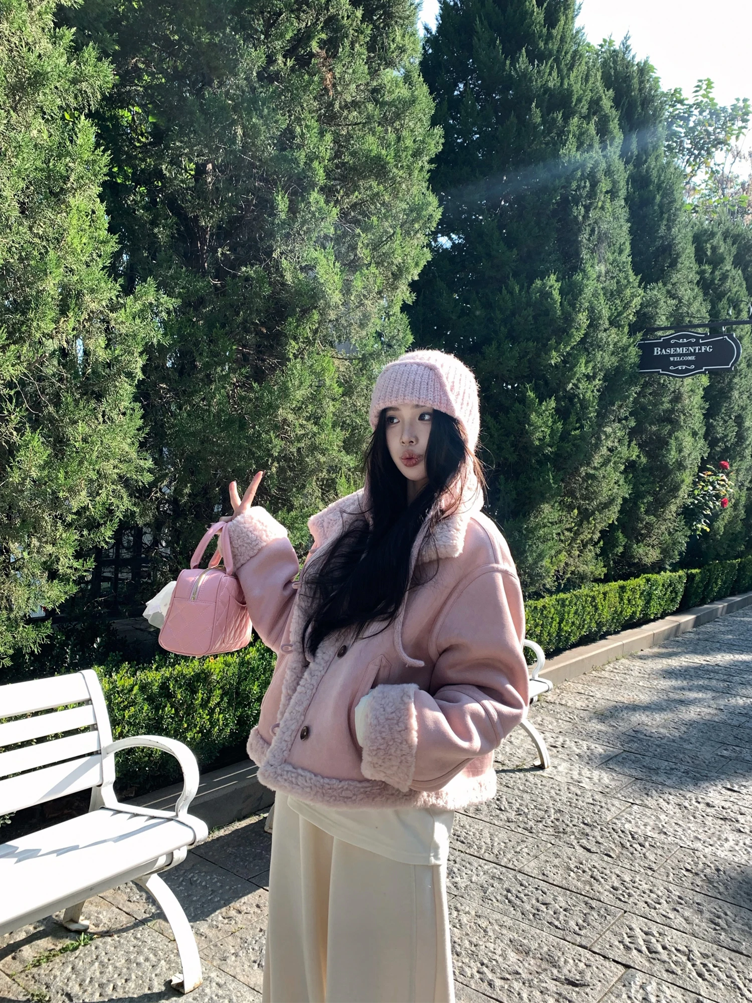 

Eco-Friendly High-Waist ort Lamb Fur Jaet CleanFit Loose Sle Polyester Fabric Inteated Velvet Coat for Women