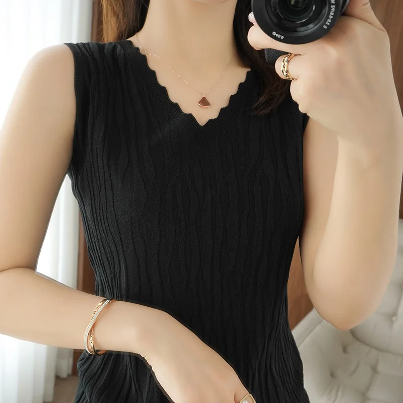 

Pure Color Cotton V-neck Brace Vest Women's Slim Fit Slimming Inner Sleeveless Knitwear