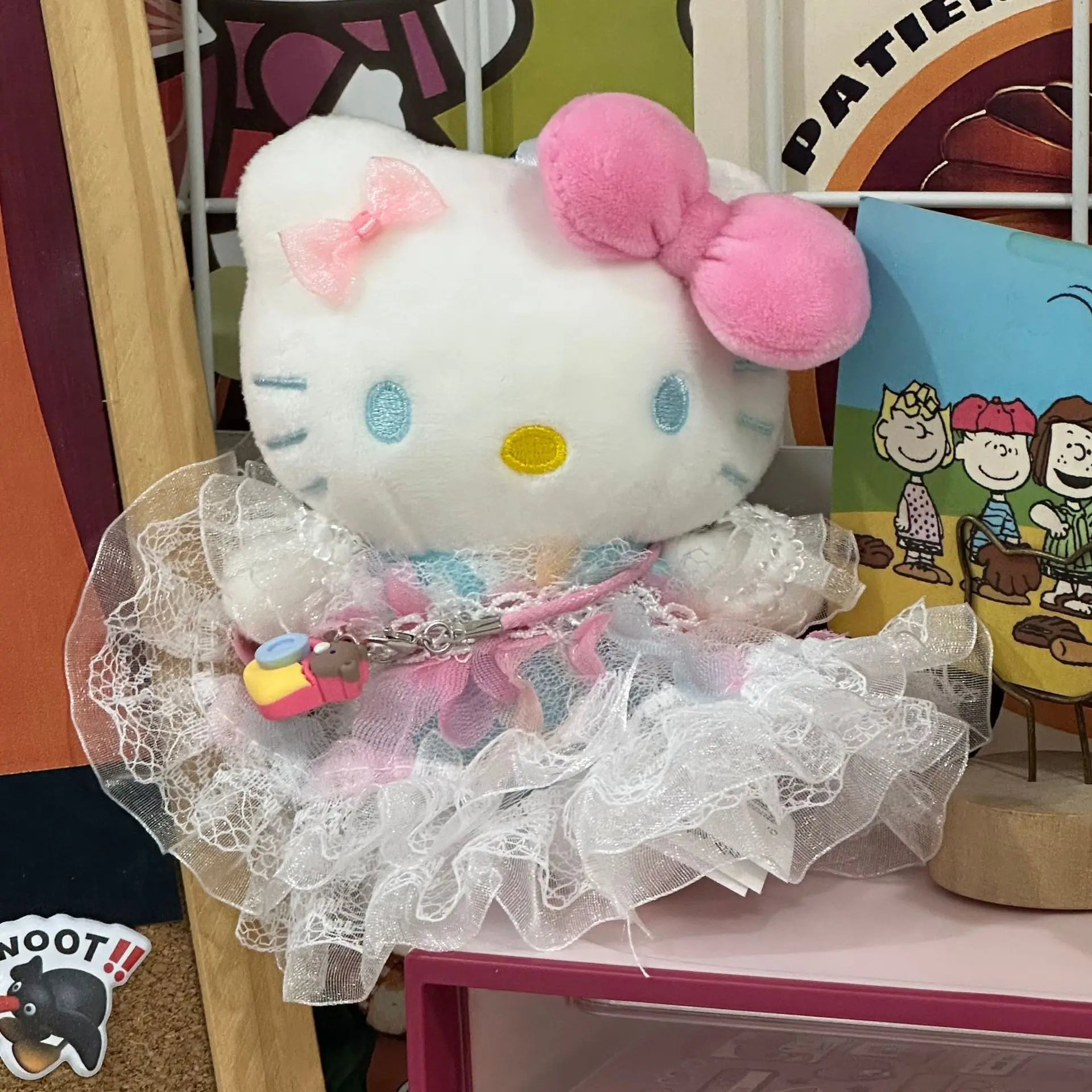 ハローキティサリーバッグぬいぐるみ漫画アニメかわいい春のお出かけ KT 猫ぬいぐるみキーホルダーファッショナブルなバックパックペンダント子供人形