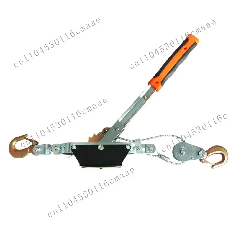 Labor-saving wire rope fastener with fully wrapped thick handle for cargo fixing work