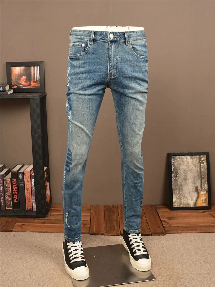 

Синие мужские джинсы Slim Fit, эластичные, повседневные, модные, с принтом, удобные, легкие, премиум-класса, весенние, из хлопка и полиэстера...