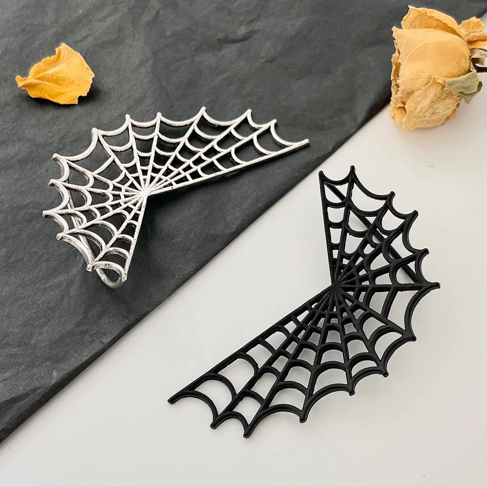 Retro Spider Web Large Earrings for Women Punk Web Charm Clip Earrings Jewelry Accessories Halloween Party Gifts Gothic Decor view 6
